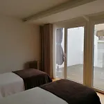 Casa Do Lado - The Next Door *